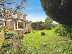 Photo 13- click for photo gallery